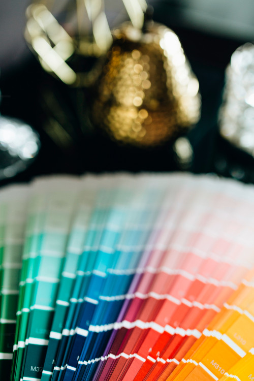 closeup-color-swatch-table